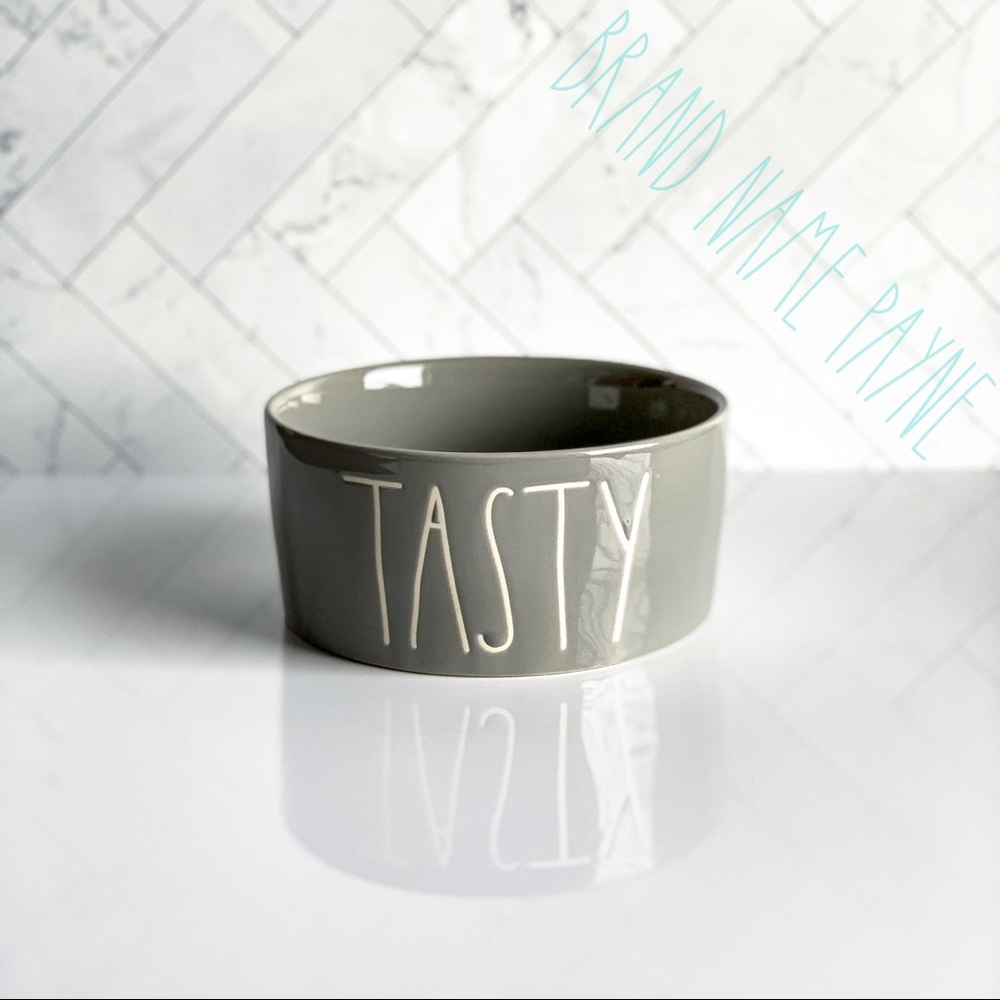 Rae Dunn ‘Tasty’ Pet Bowl (Gray)